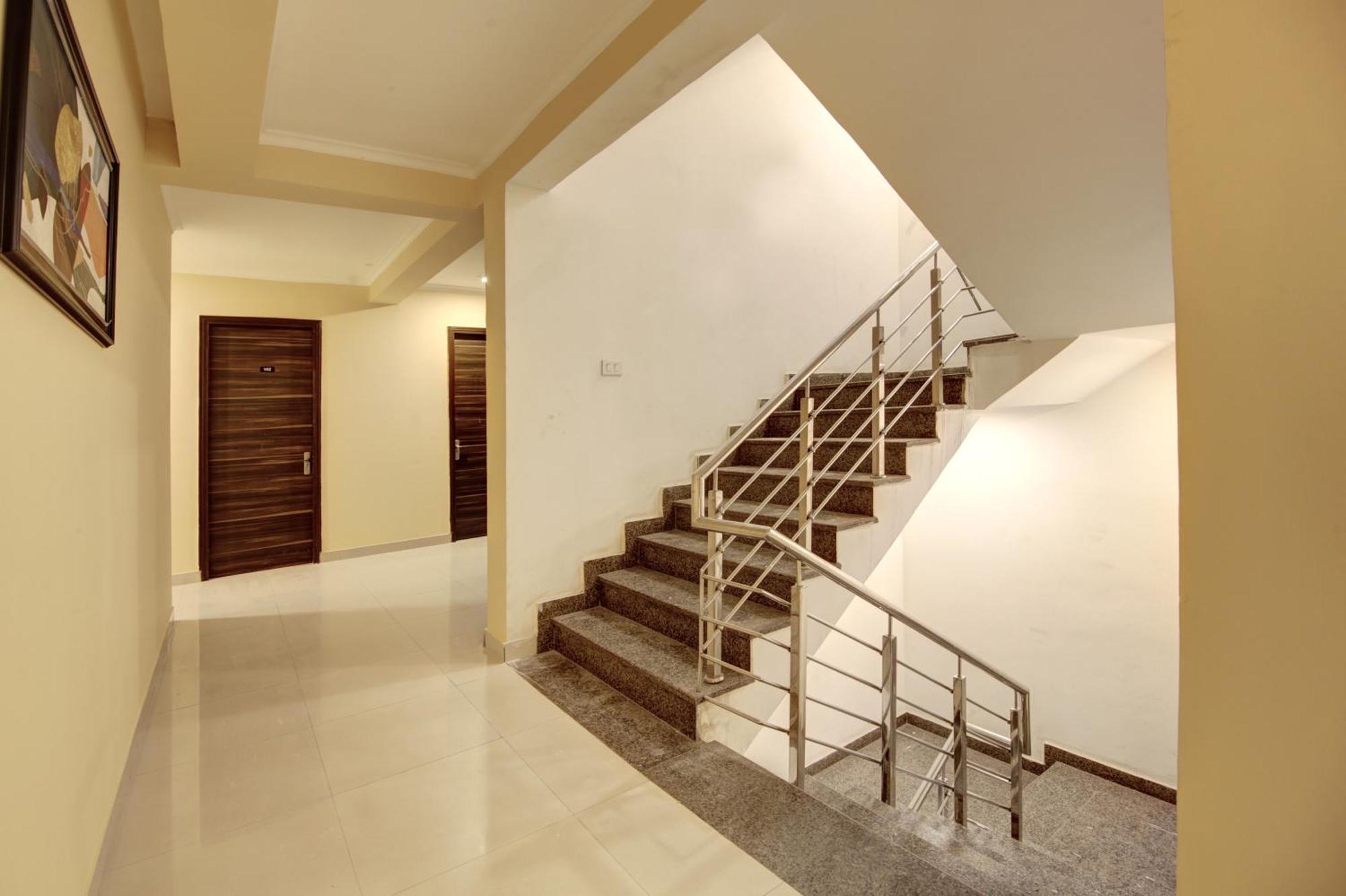Limewood Stay - Executive Huda City Center Gurgaon Exterior photo
