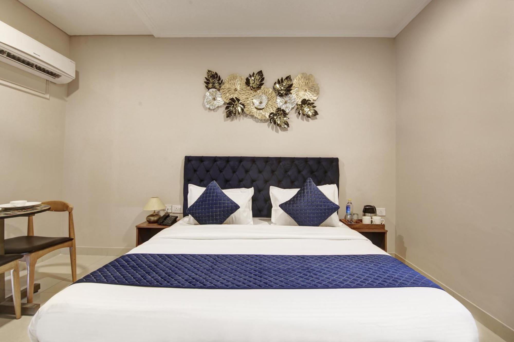 Limewood Stay - Executive Huda City Center Gurgaon Exterior photo